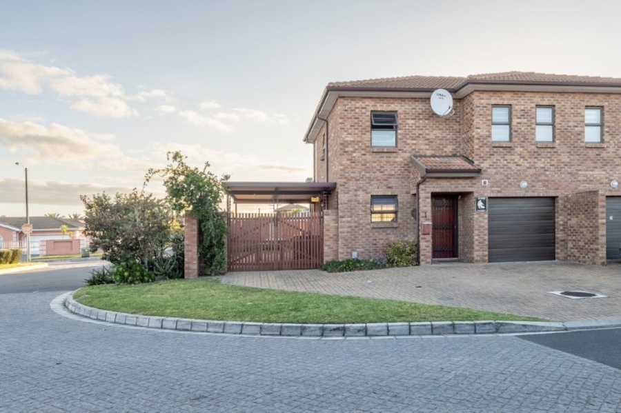 3 Bedroom Property for Sale in Soneike Western Cape